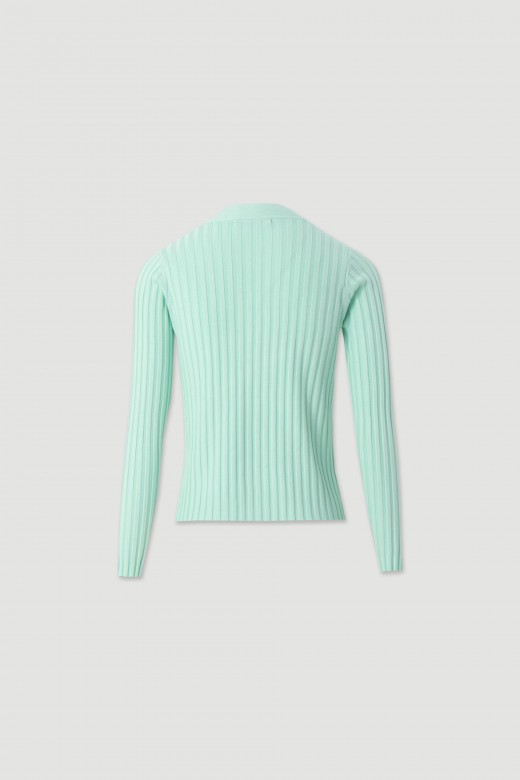 Ribbed knit sweater with v-neck