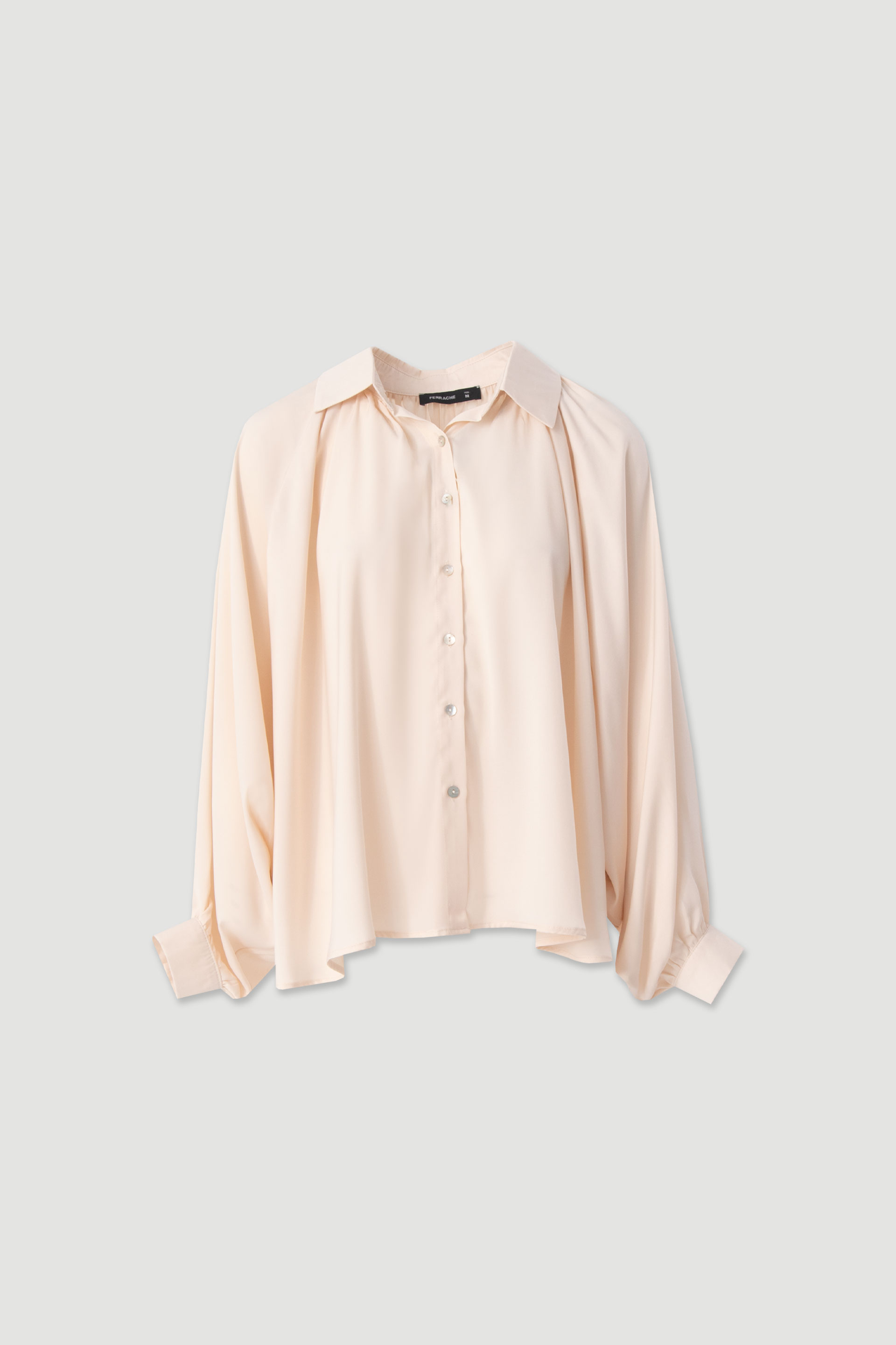 Fluid blouse with batwing sleeves