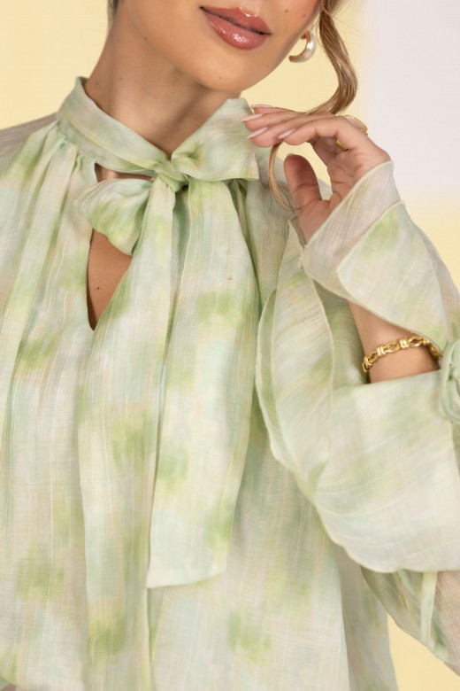 Fluid tunic with bow neckline Fluid tunic with bow neckline