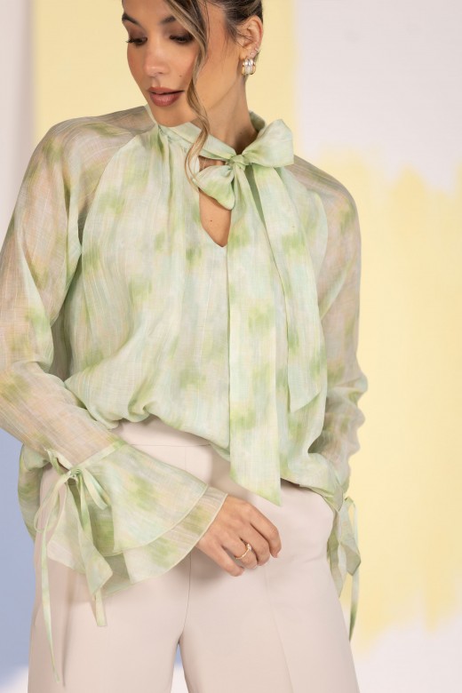 Fluid tunic with bow neckline Fluid tunic with bow neckline