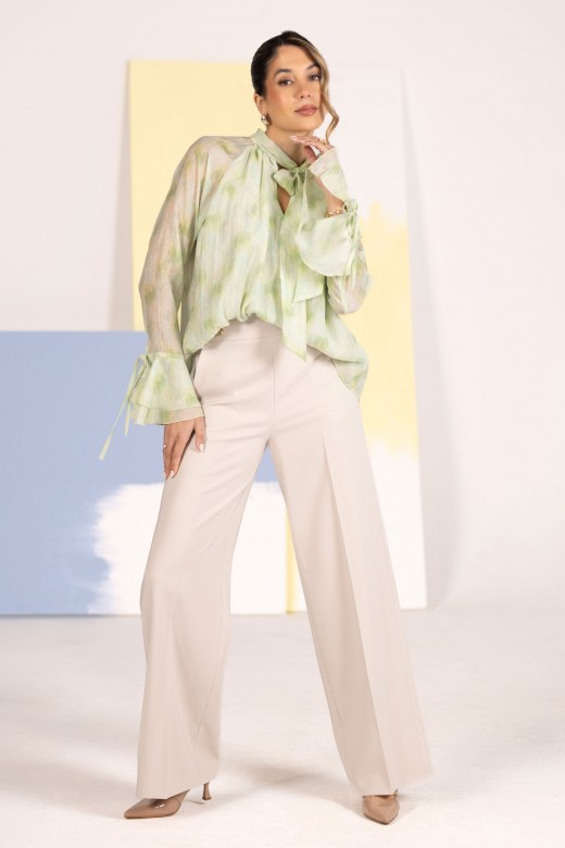 Fluid tunic with bow neckline