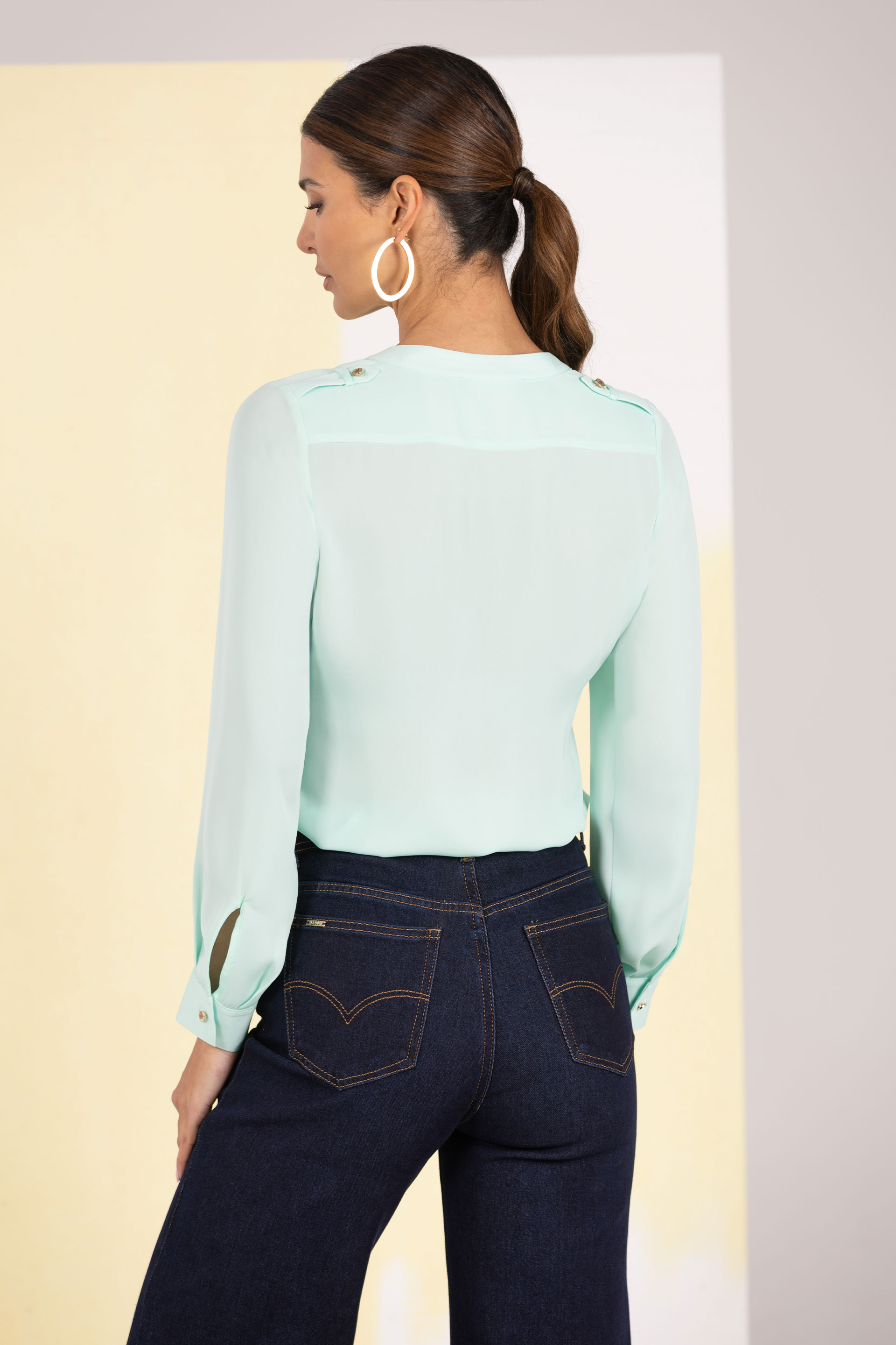 Fluid blouse with v-neckline