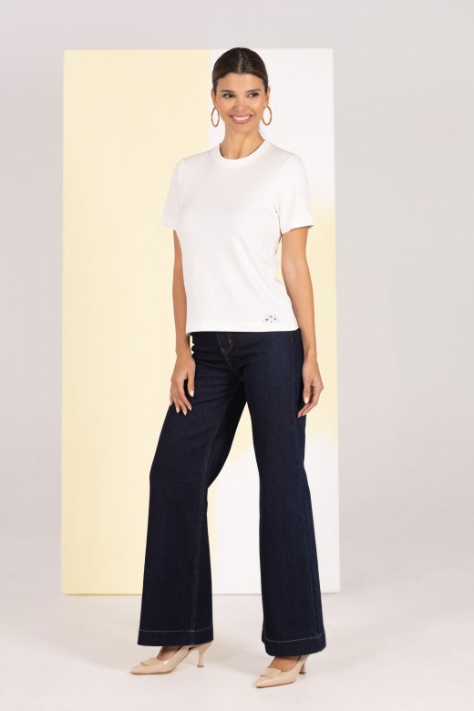 Basic t-shirt with hem detail Basic t-shirt with hem detail