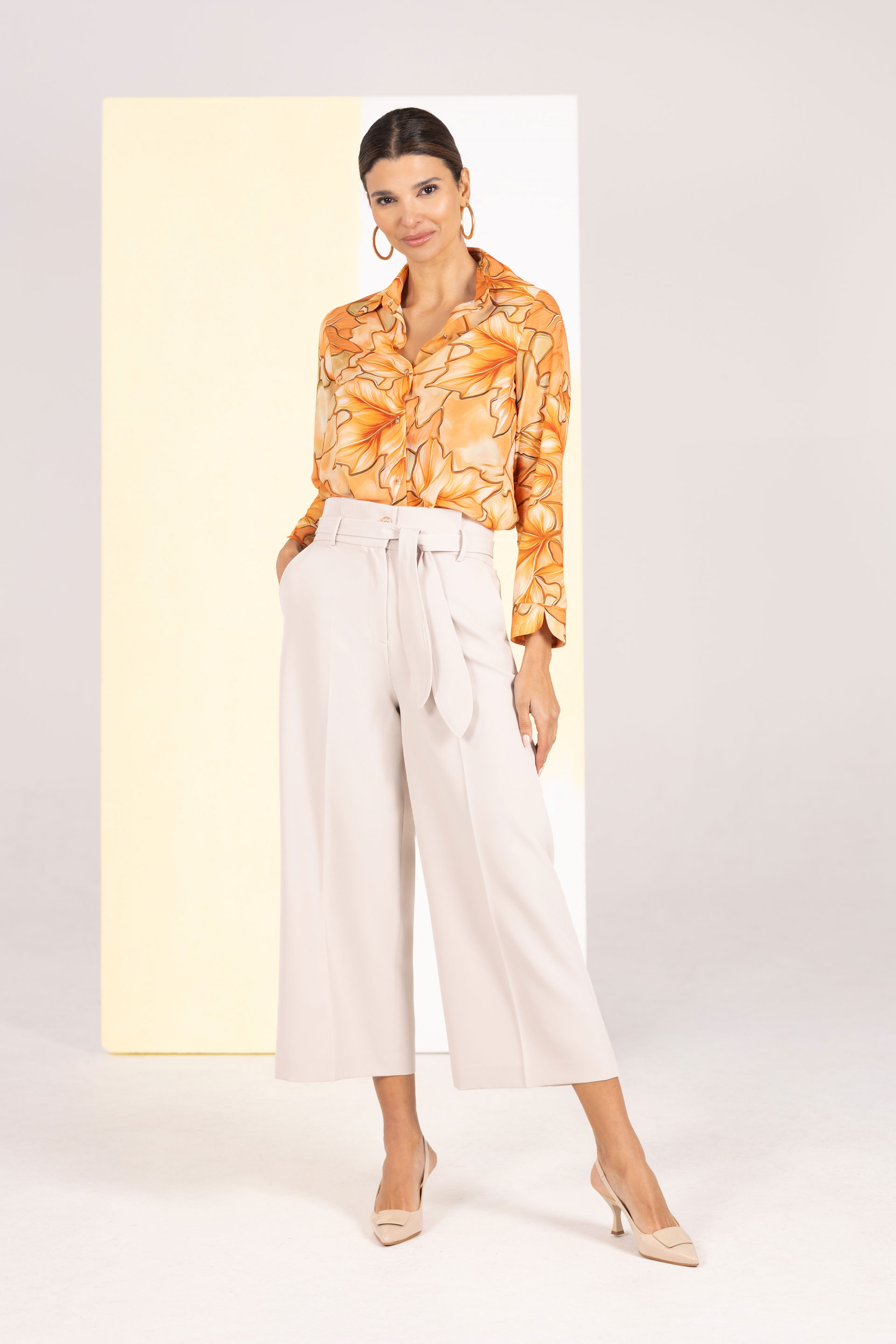 High-waisted culotte trousers with belt