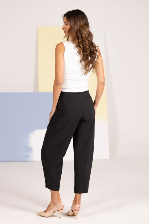 High-waisted trousers with lower detail High-waisted trousers with lower detail