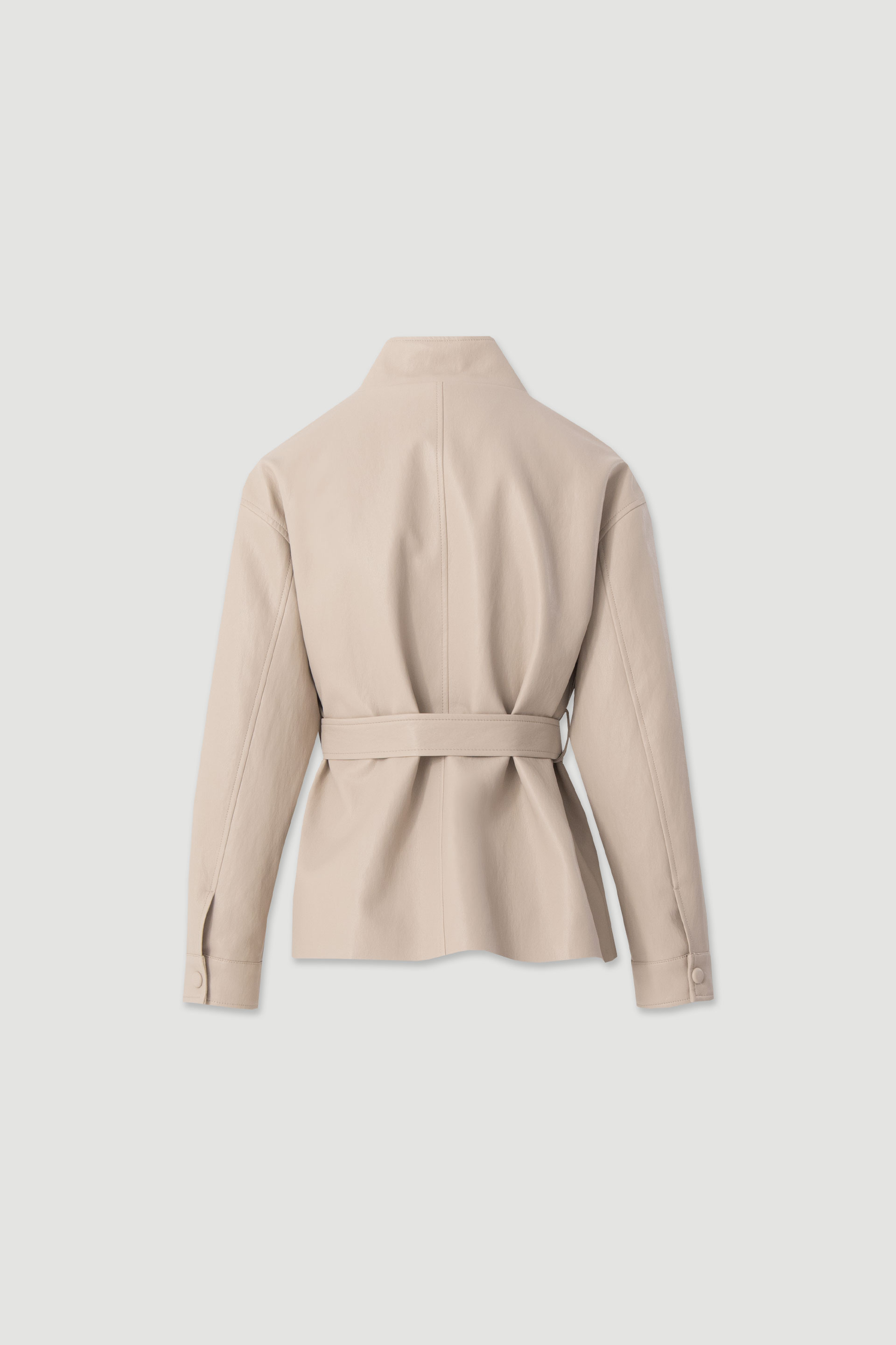 Fitted coat with high collar and belt