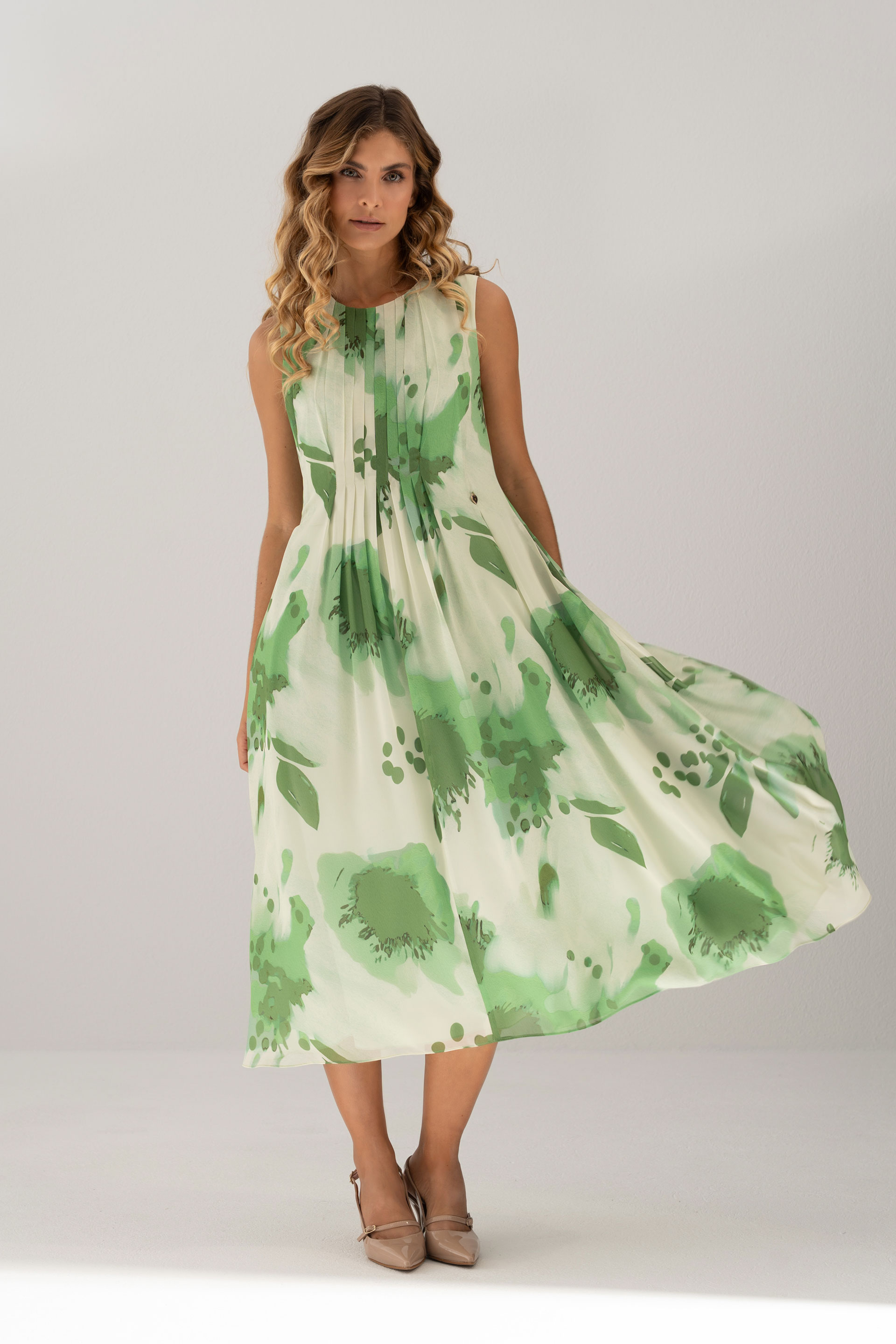 Printed midi dress with pleated detail