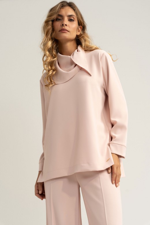 Flowy tunic with removable scarf Flowy tunic with removable scarf