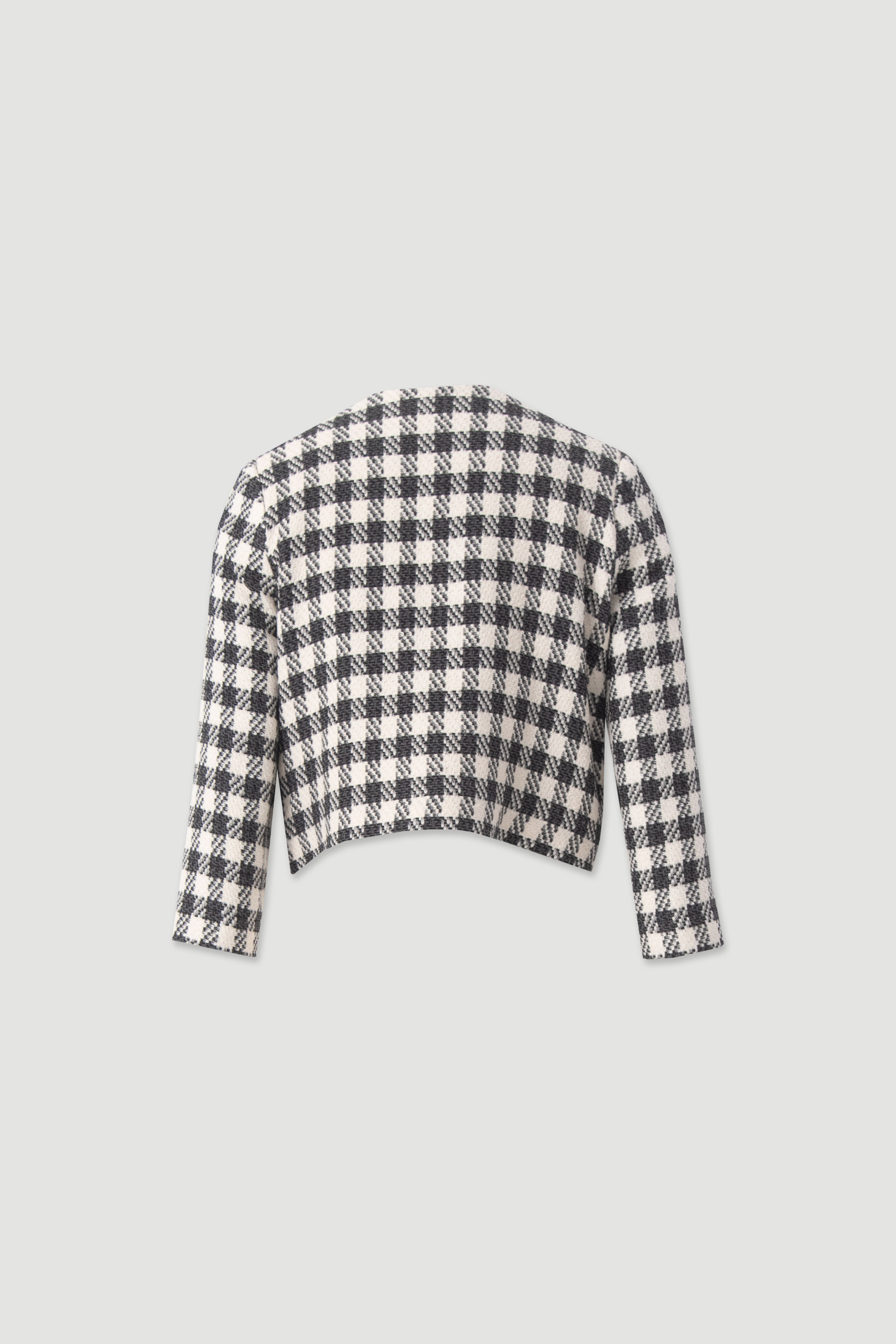 Short tweed jacket with 3/4 sleeves