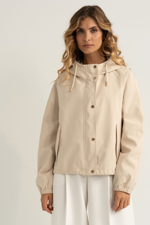 Short parka with hood and metallic detail