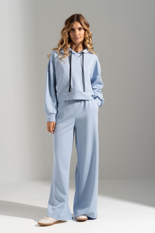 Short hoodie with adjustable drawstring