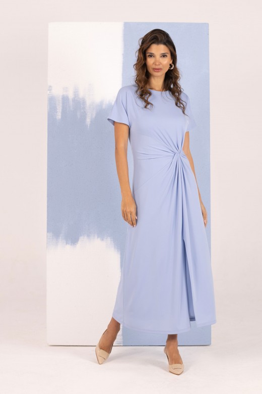 Long flowing dress with front knot Long flowing dress with front knot