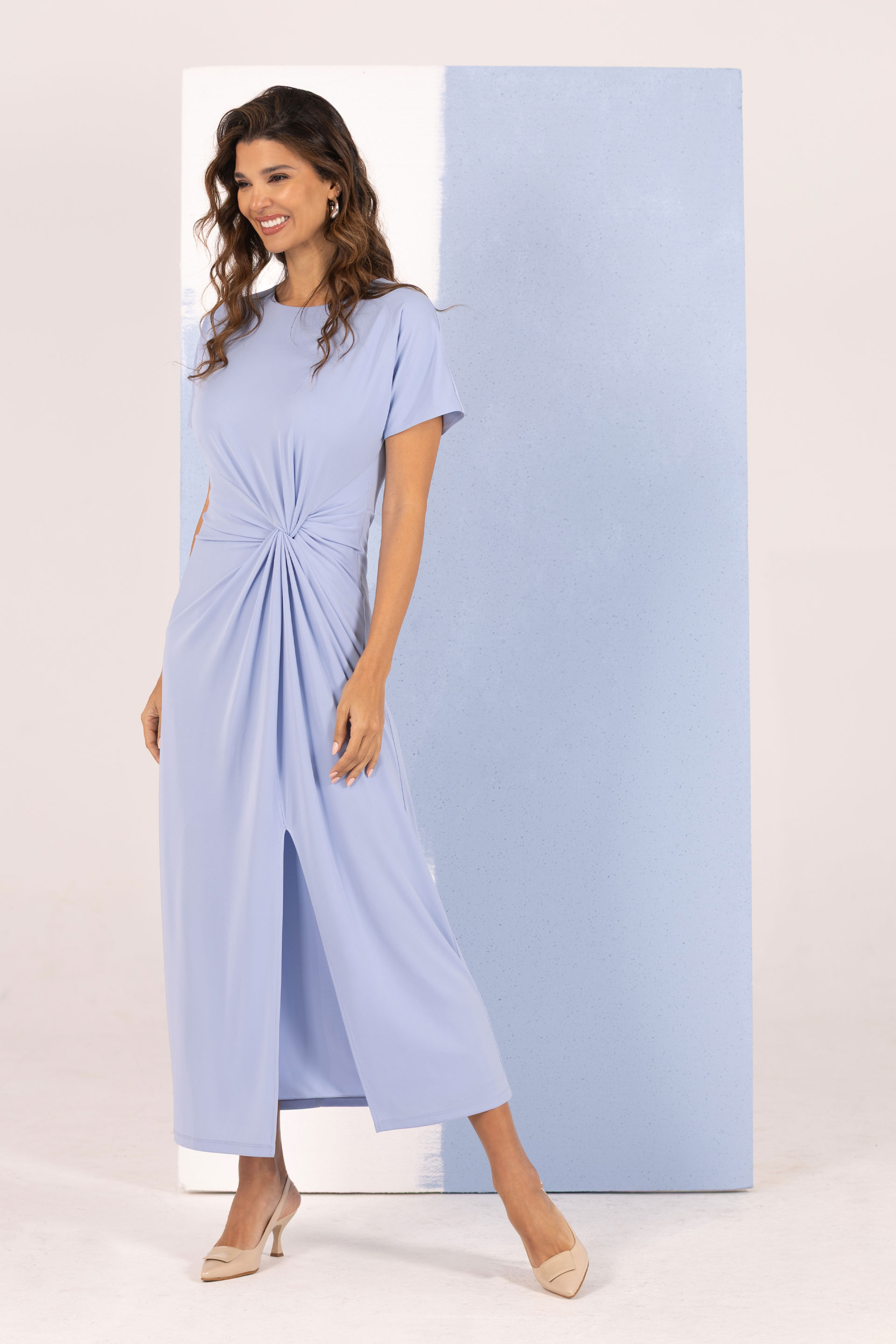 Long flowing dress with front knot