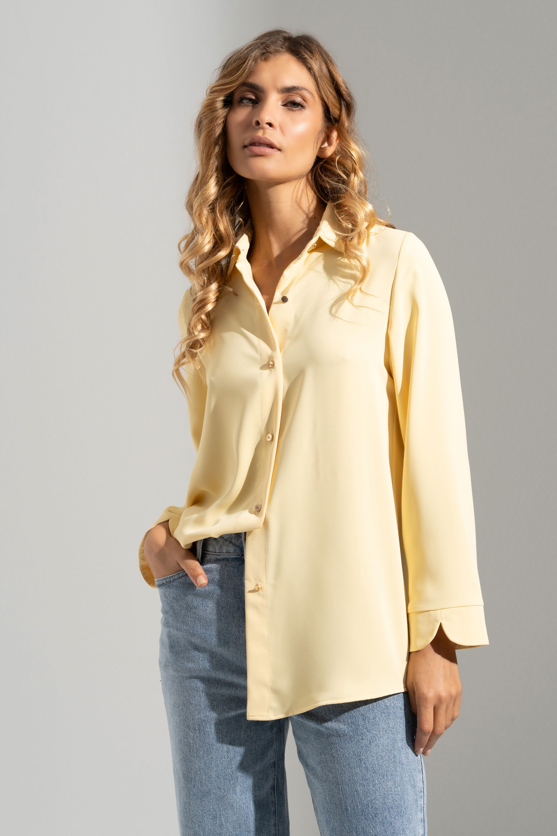 Flowy blouse with cuff detail