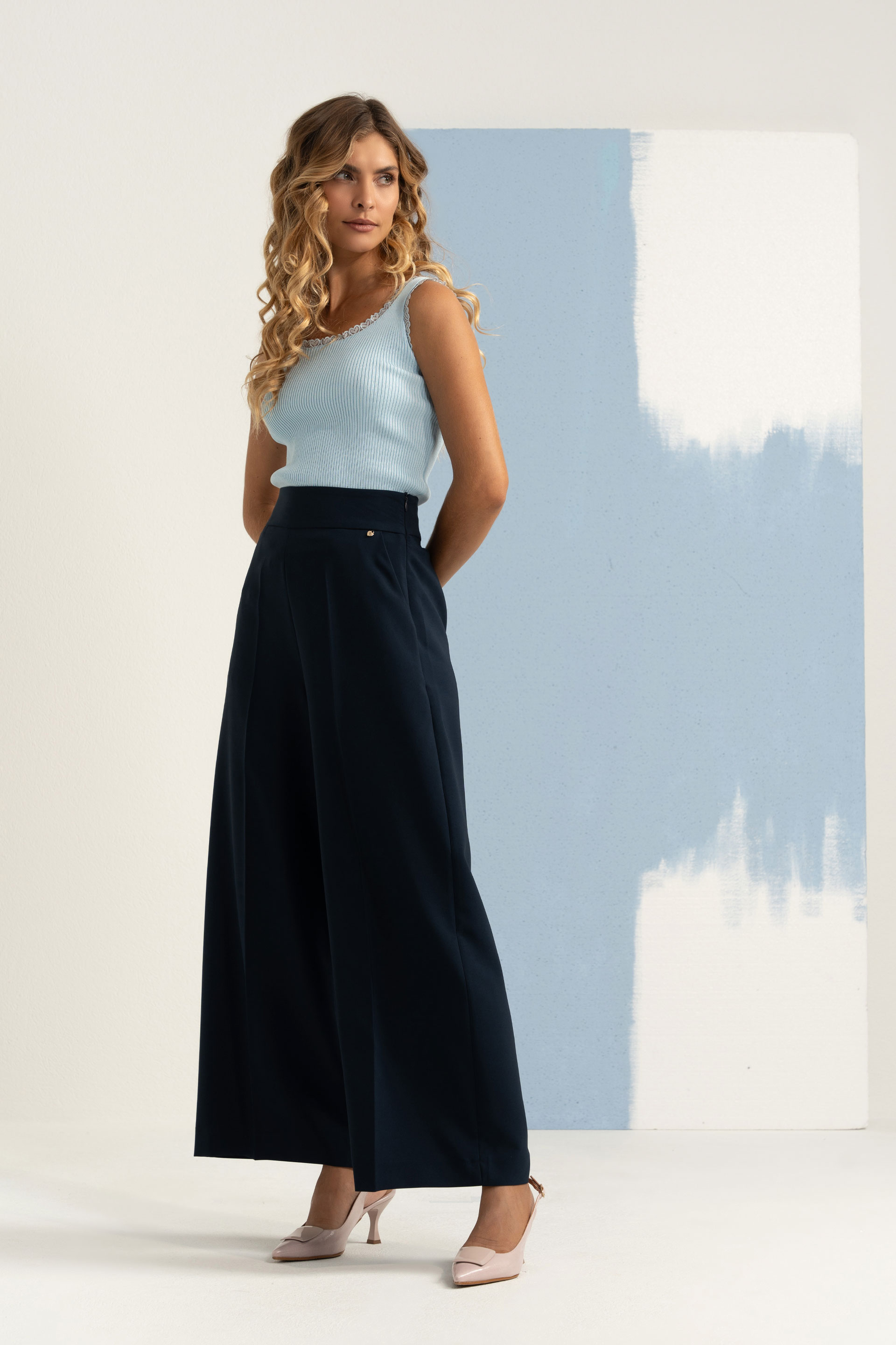 High-waisted culotte trousers