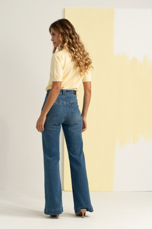 Jeans flare de algodão Jeans flare de algodão