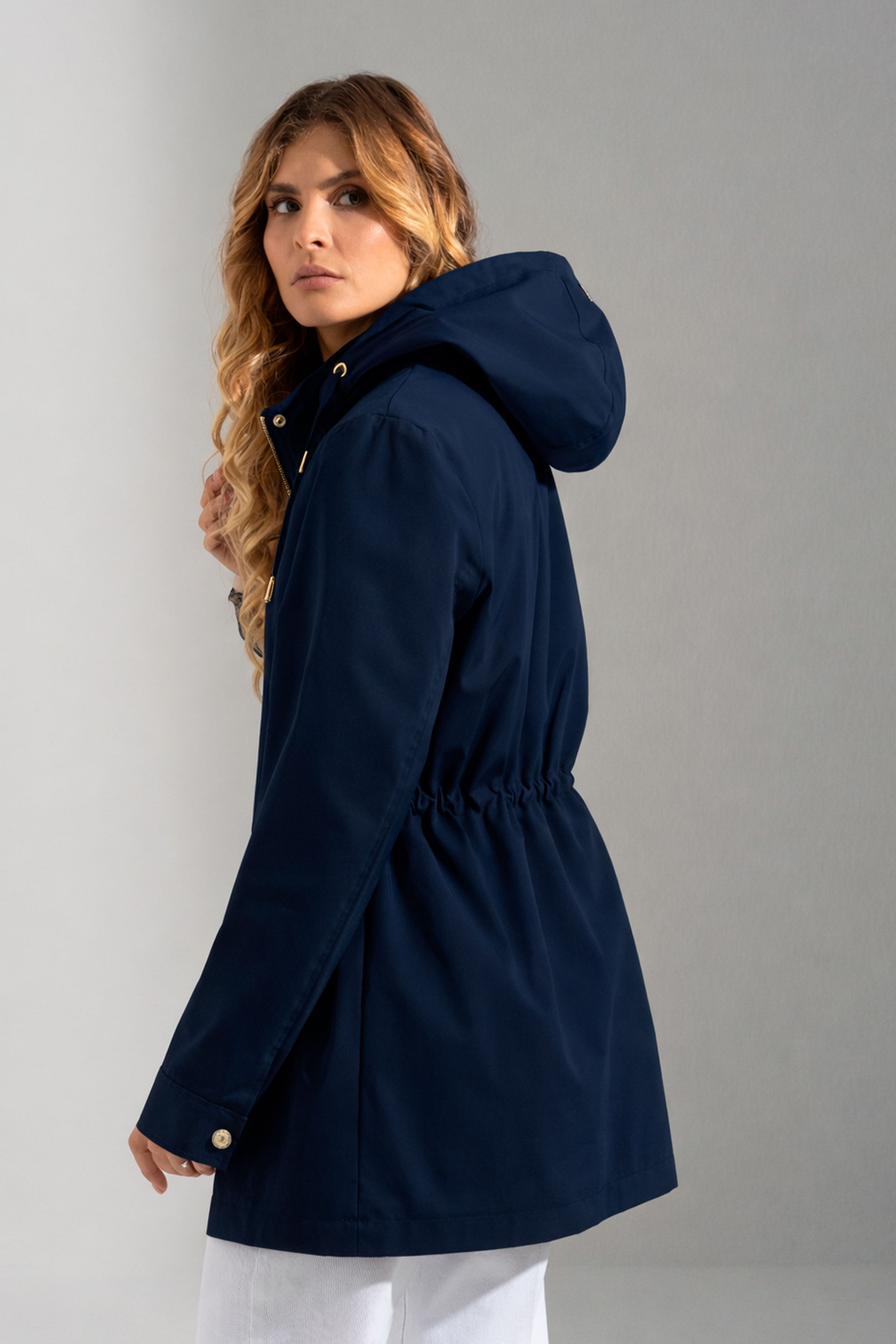 Adjustable hooded parka