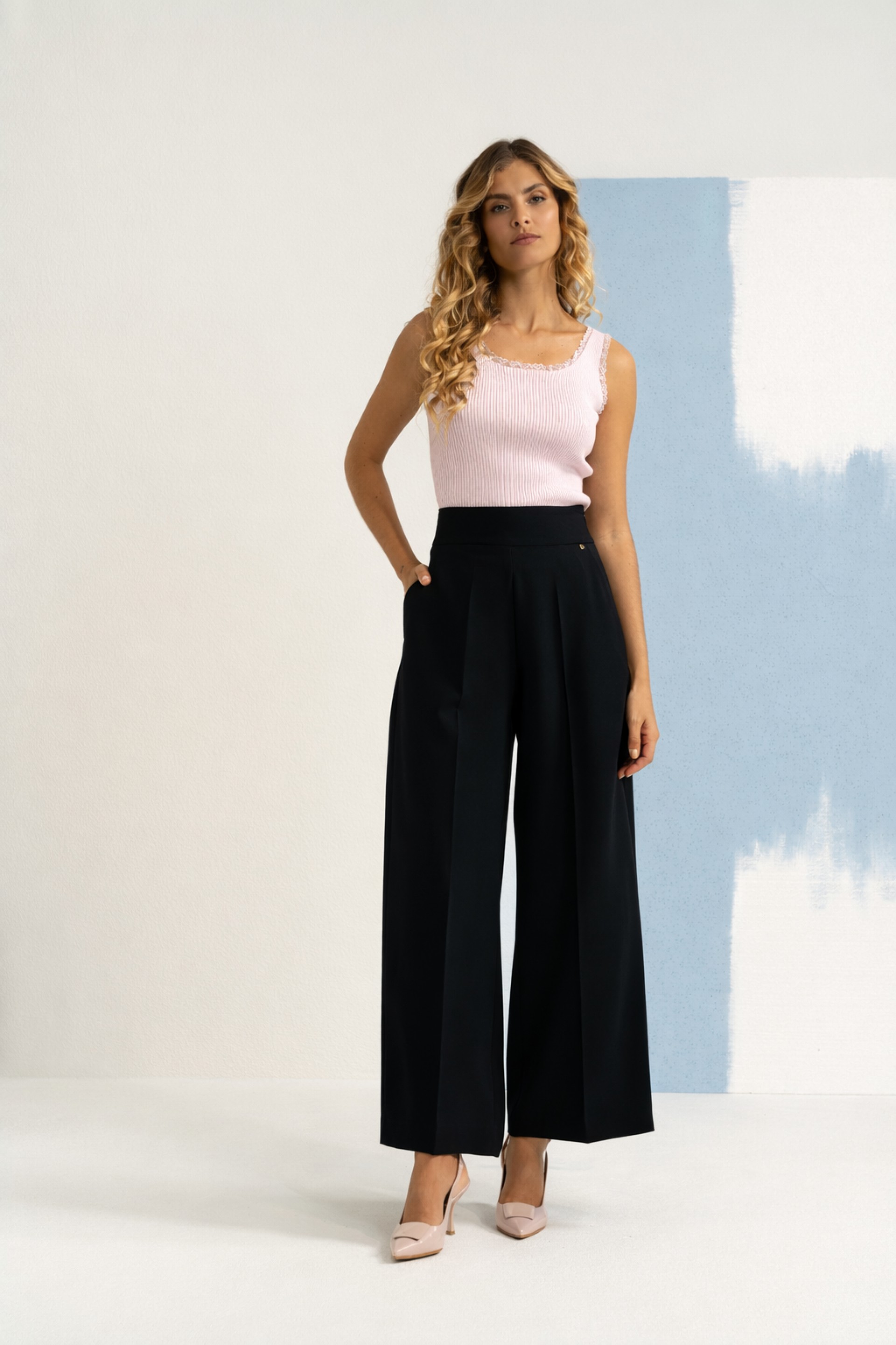 Calça culotte de cintura subida