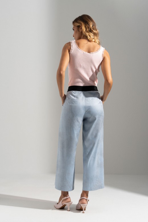 Pantalon culotte en tissu effet peau de pêche Pantalon culotte en tissu effet peau de pêche