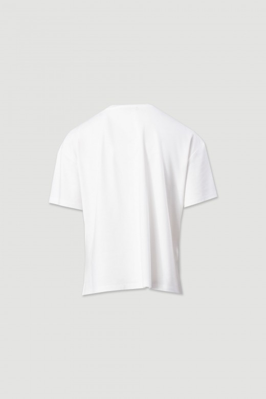 T-shirt em malha com bolso e estampado no peito