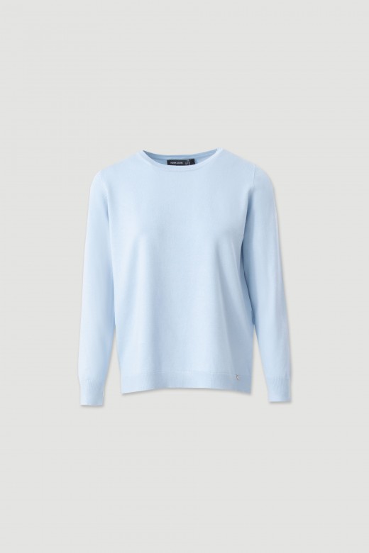 Plain knit sweater with round neckline Plain knit sweater with round neckline