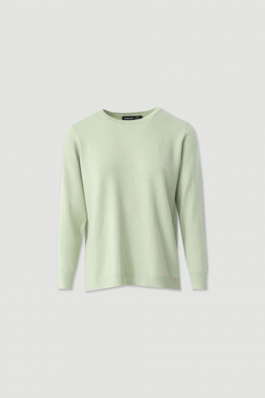Plain knit sweater with round neckline Plain knit sweater with round neckline