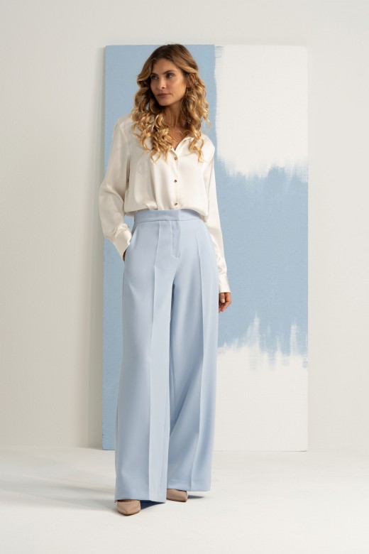 Fluid blouse with classic collar Fluid blouse with classic collar