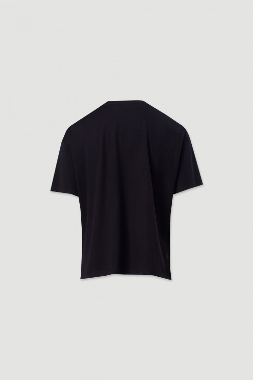 Knit t-shirt with chest pocket and print Knit t-shirt with chest pocket and print