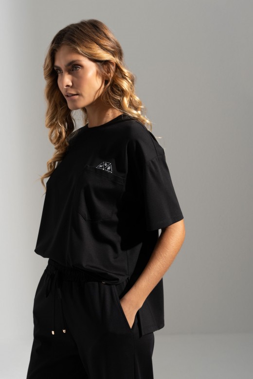 Knit t-shirt with chest pocket and print Knit t-shirt with chest pocket and print