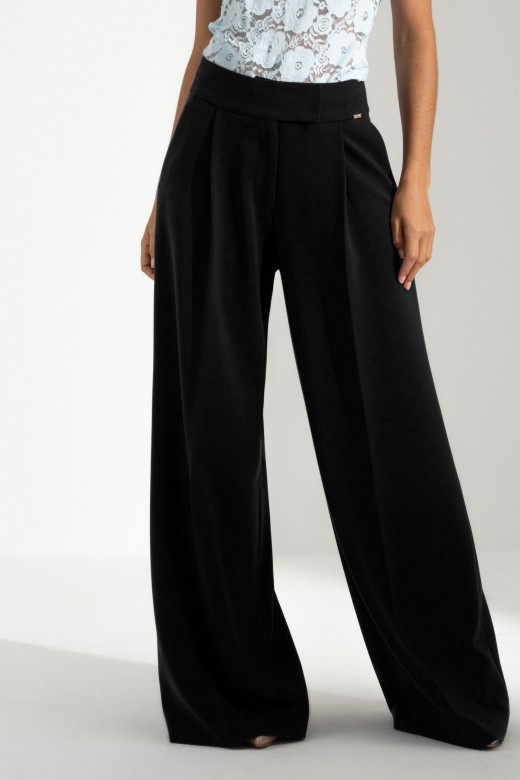 Tailored wide-leg trousers