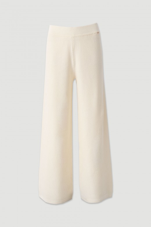Perforated knit trousers in 100% cotton Perforated knit trousers in 100% cotton