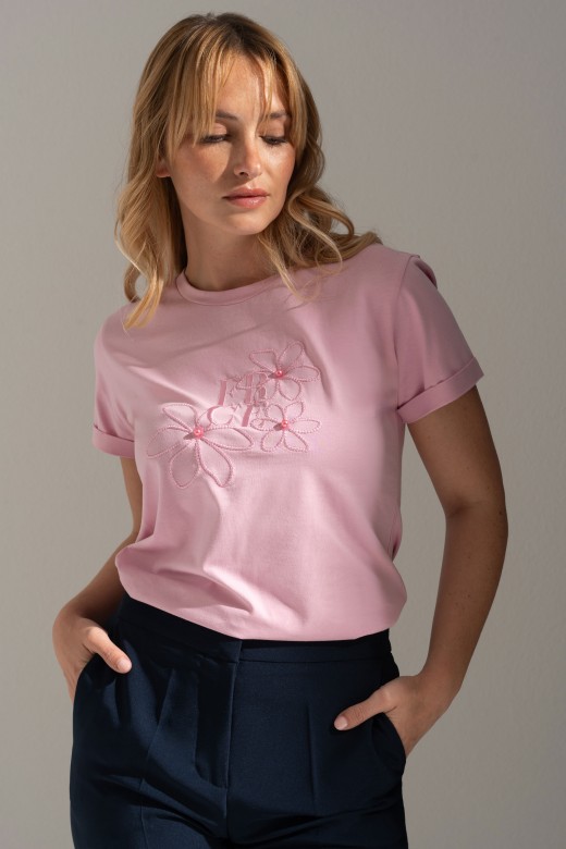 Cotton t-shirt with floral embroidery Cotton t-shirt with floral embroidery