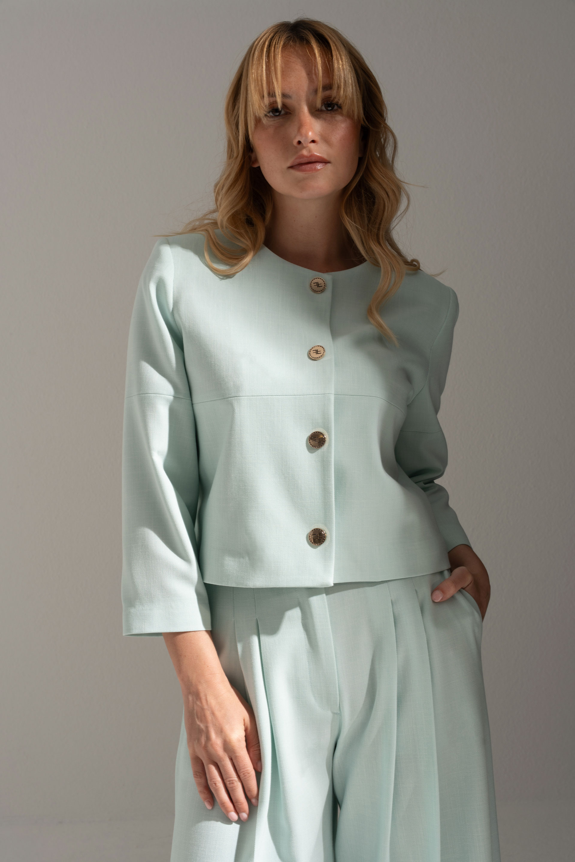 Cropped classic jacket