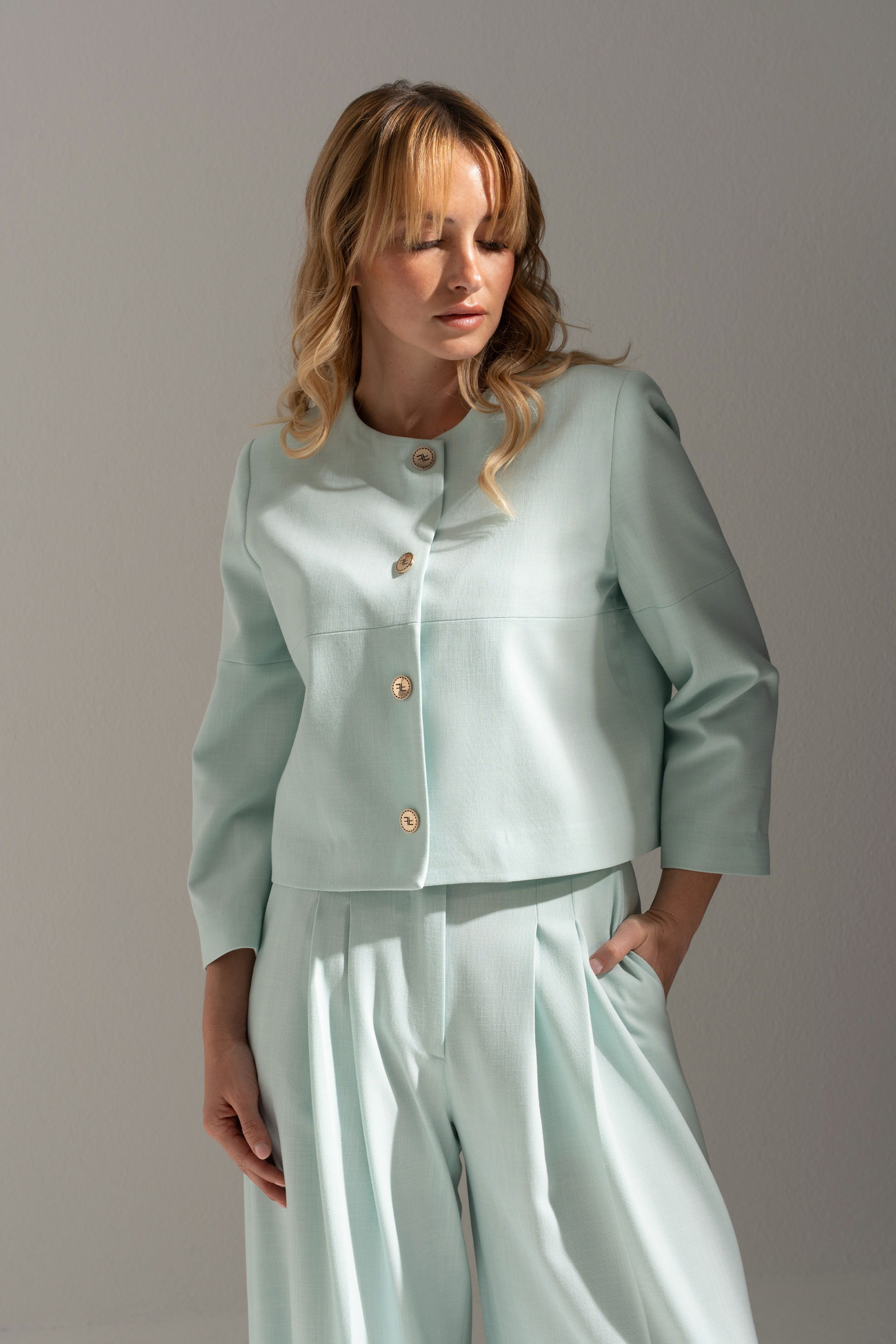Cropped classic jacket