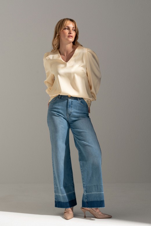 Satin tunic with v-neckline Satin tunic with v-neckline