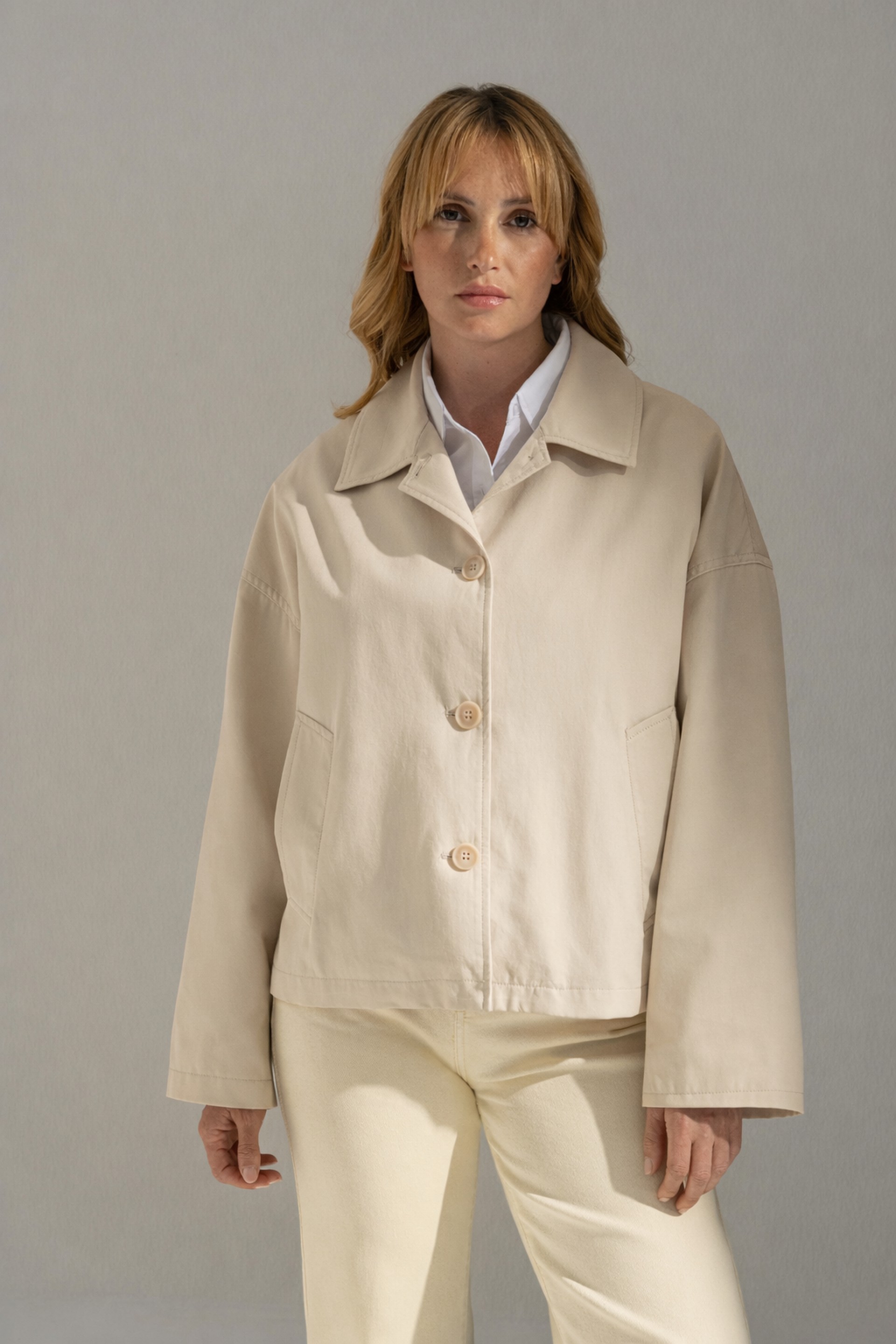 Short cotton trench jacket