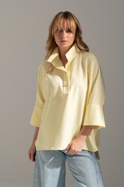 Flowy tunic with high collar and wide sleeves Flowy tunic with high collar and wide sleeves
