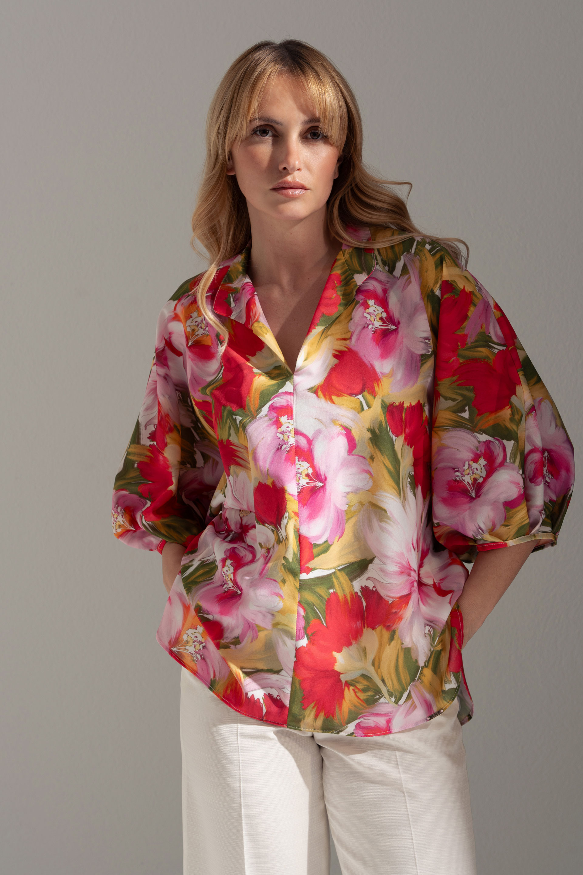 Printed tunic with stand-up collar and 3/4 sleeves