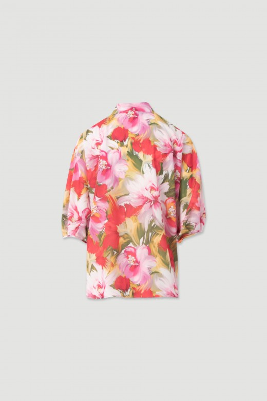 Printed tunic with stand-up collar and 3/4 sleeves Printed tunic with stand-up collar and 3/4 sleeves