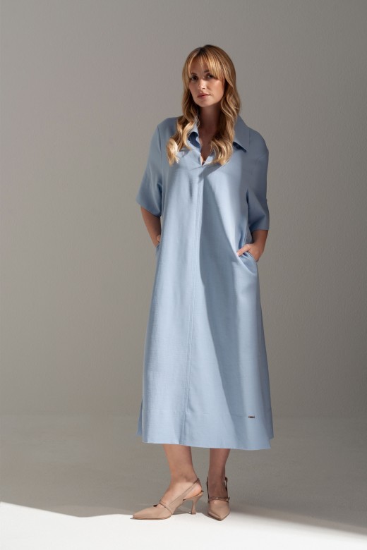 Flowy midi dress with collar