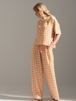Beige / orange Beige / orange