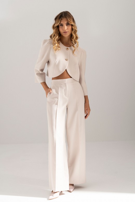 Chaqueta cropped estructurada Chaqueta cropped estructurada