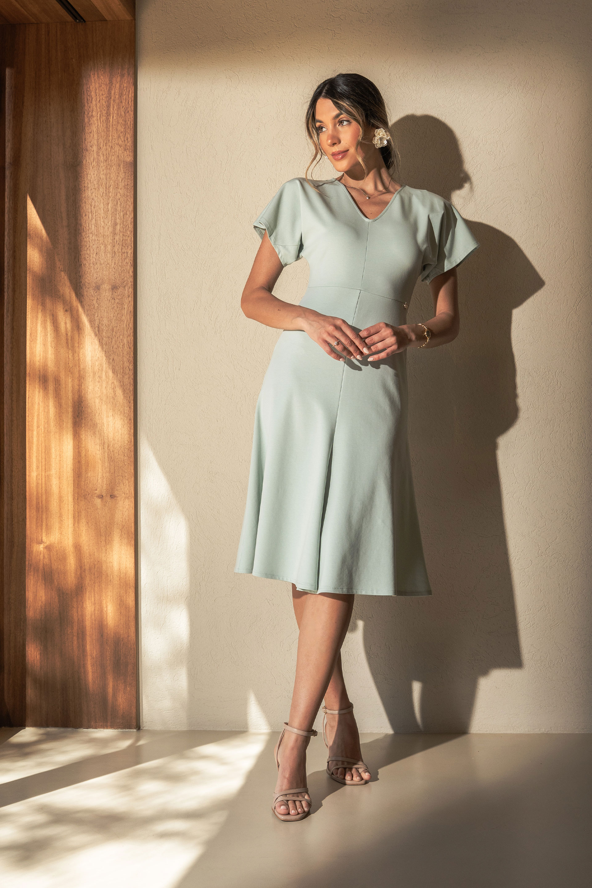 Midi flared dress with v-neck