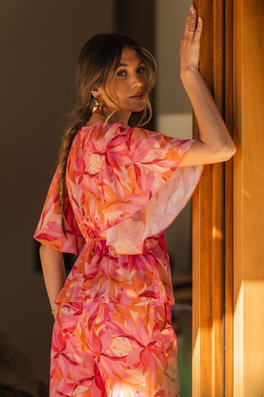 Short printed tunic with flowing sleeves Short printed tunic with flowing sleeves