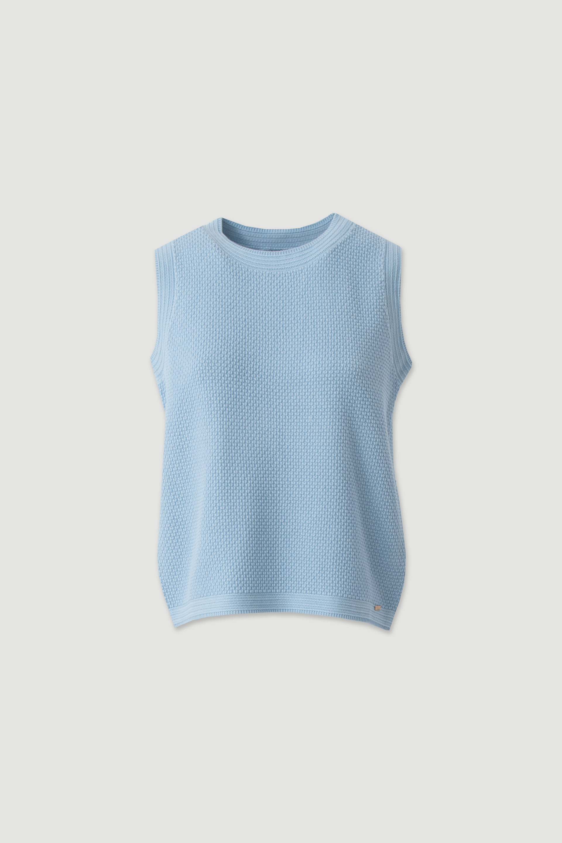 Perforated knit top 100% cotton