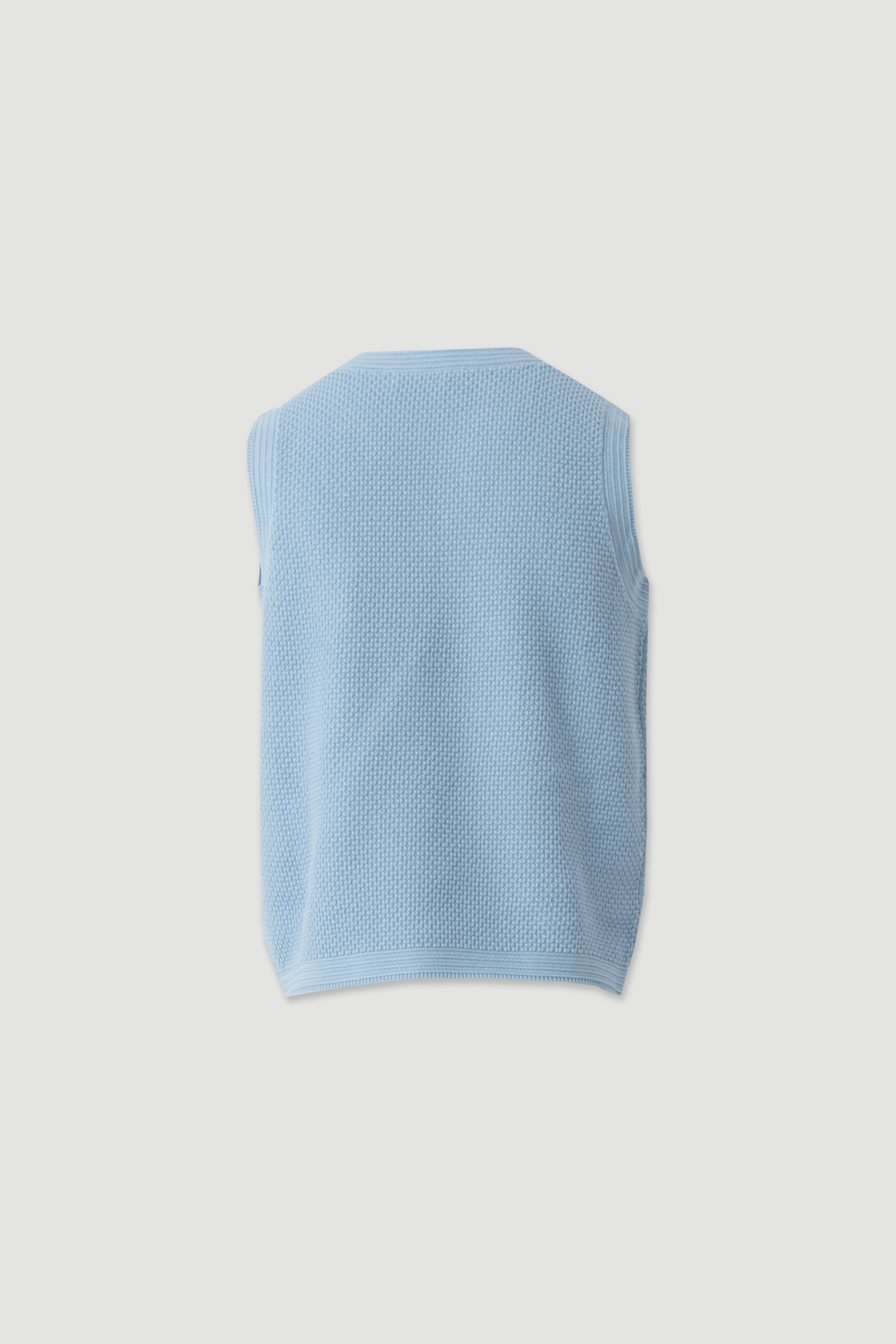 Perforated knit top 100% cotton