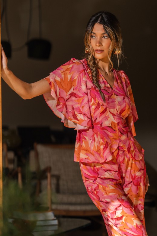 Short printed tunic with flowing sleeves Short printed tunic with flowing sleeves