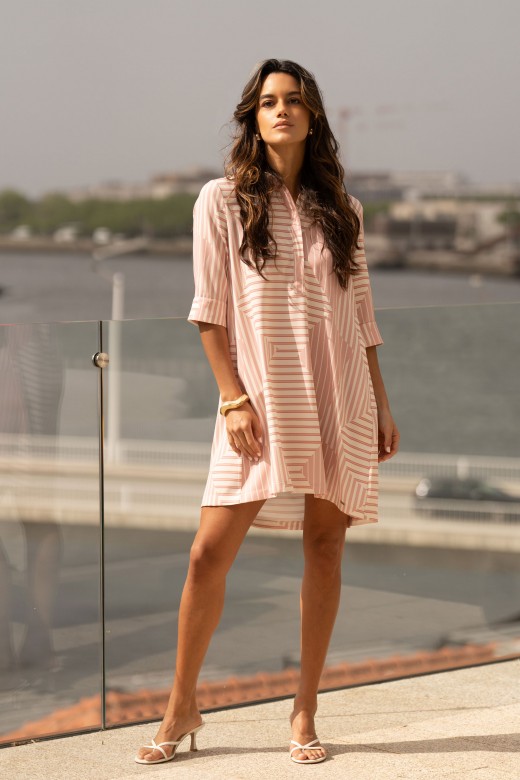 Short shirt dress with geometric striped pattern Short shirt dress with geometric striped pattern