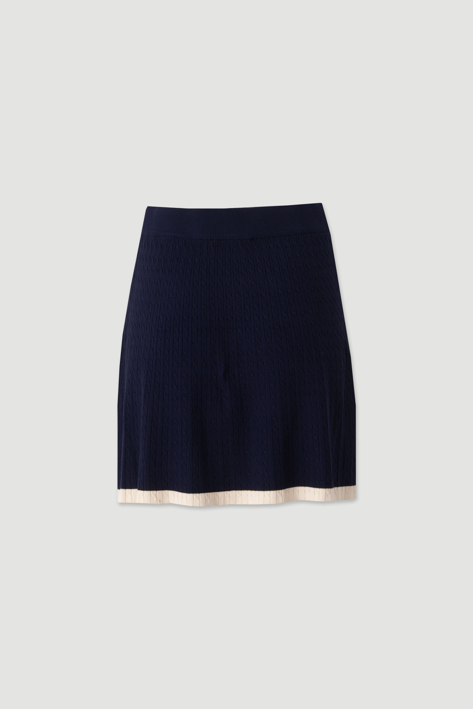 Textured knit skirt with contrast