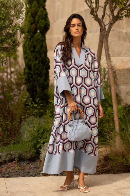 Flowing dress with geometric pattern Flowing dress with geometric pattern